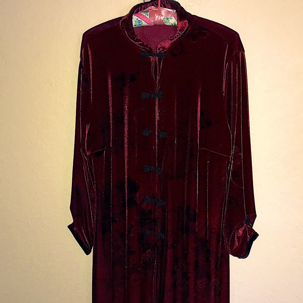 Burgundy Velvet Mandarin Collar Robe